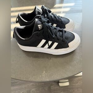 Adidas women’s bravada 2.0 platform sneakers women’s 6.5